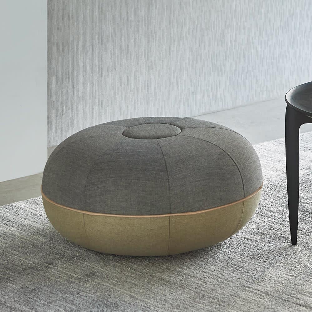 POUF/プフ スモール・ラージ ［Fritz Hansen・フリッツ・ハンセン